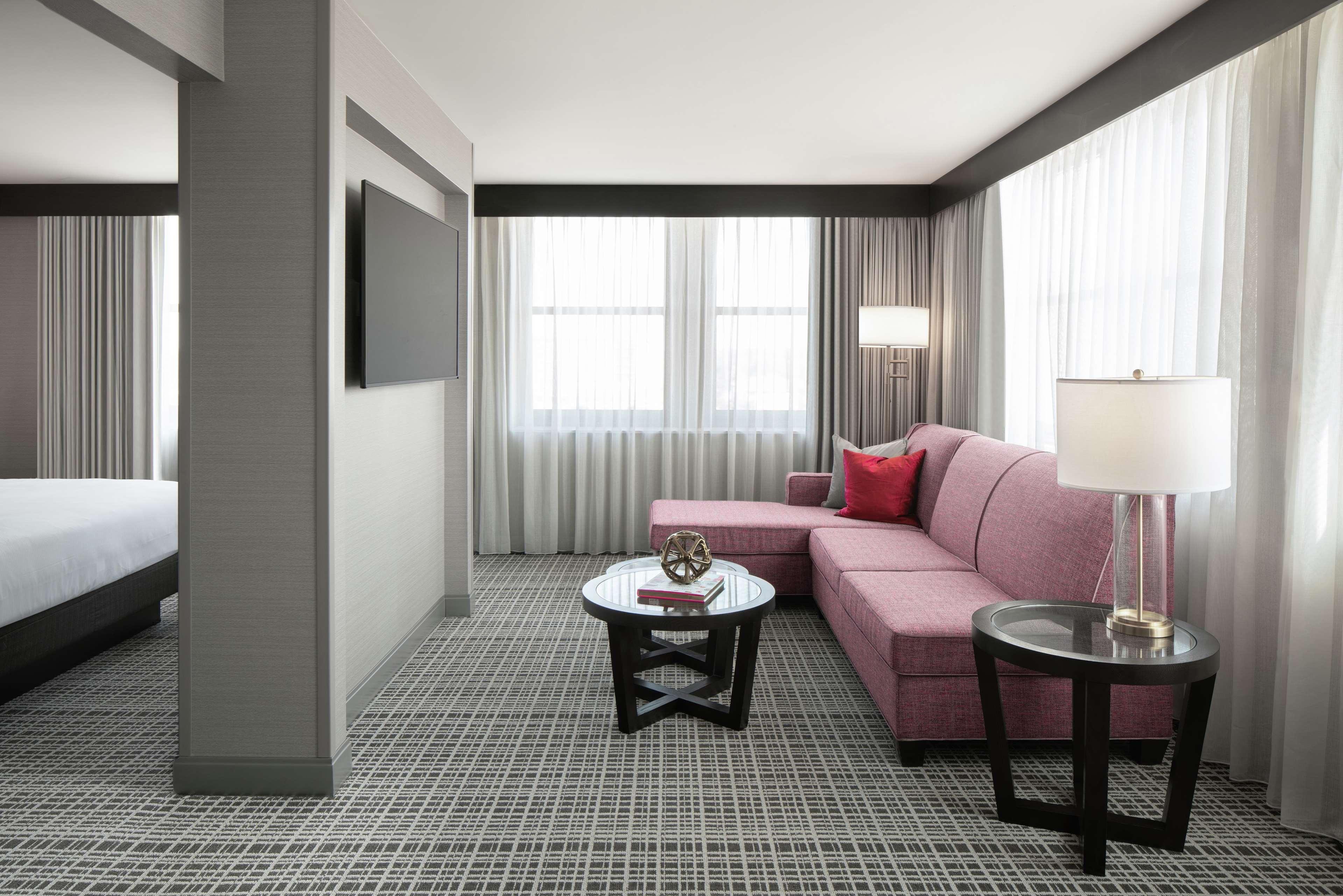 The Axis Moline Hotel, Tapestry Collection By Hilton Dış mekan fotoğraf